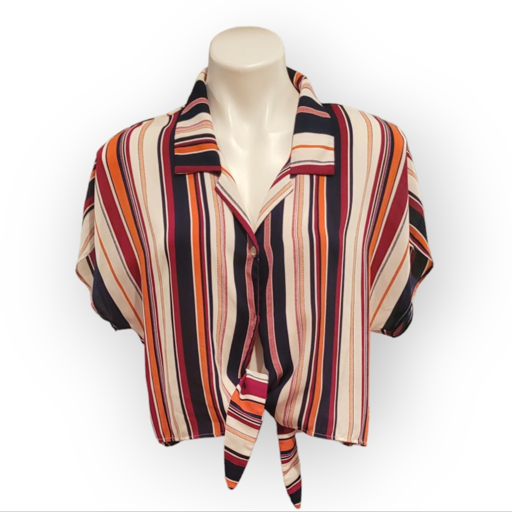 Shinestar Womens Medium Striped Button-up Crop Top